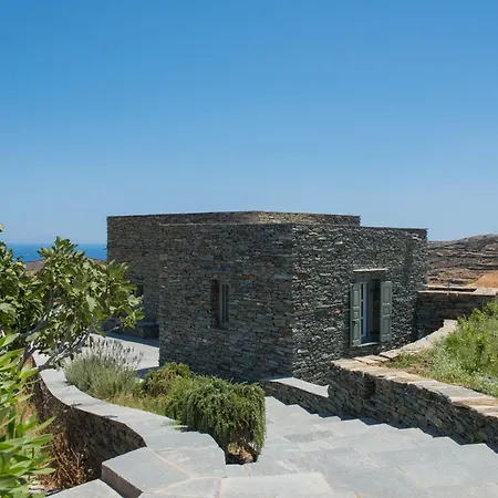 Xenonas Sifnos *