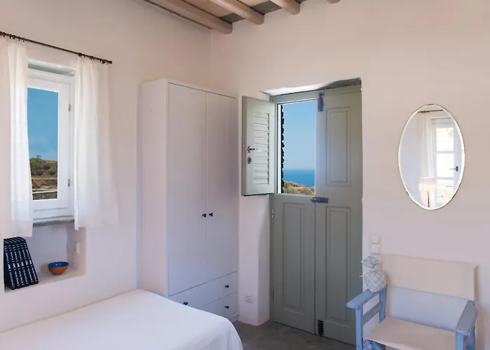 펜션 Xenonas Sifnos *