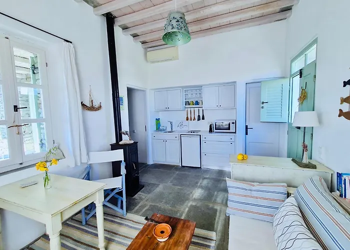 펜션 Xenonas Sifnos